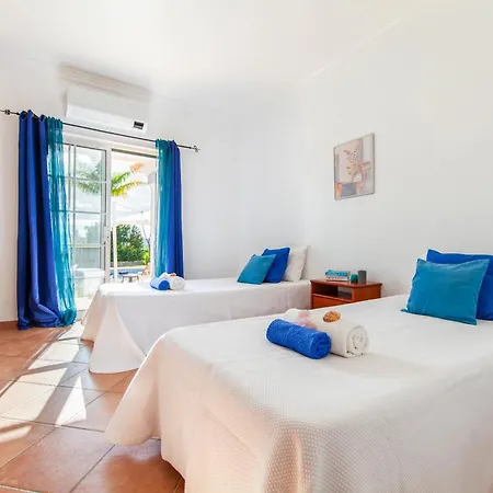 Peace By Algarve Vacation Villa Pêra