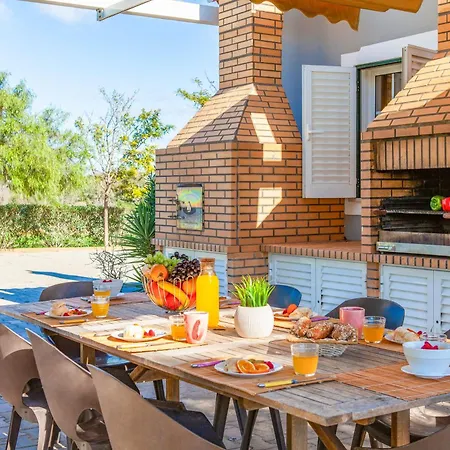 Villa Peace - Moradia Tranquila Com Piscina Aquecivel - *