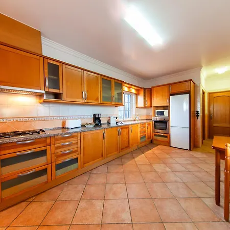 Peace By Algarve Vacation * ペラ