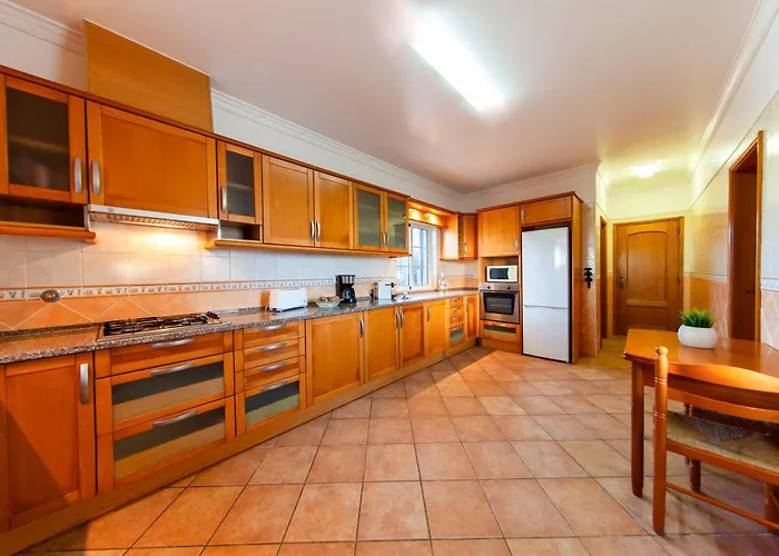 Peace By Algarve Vacation * ペラ